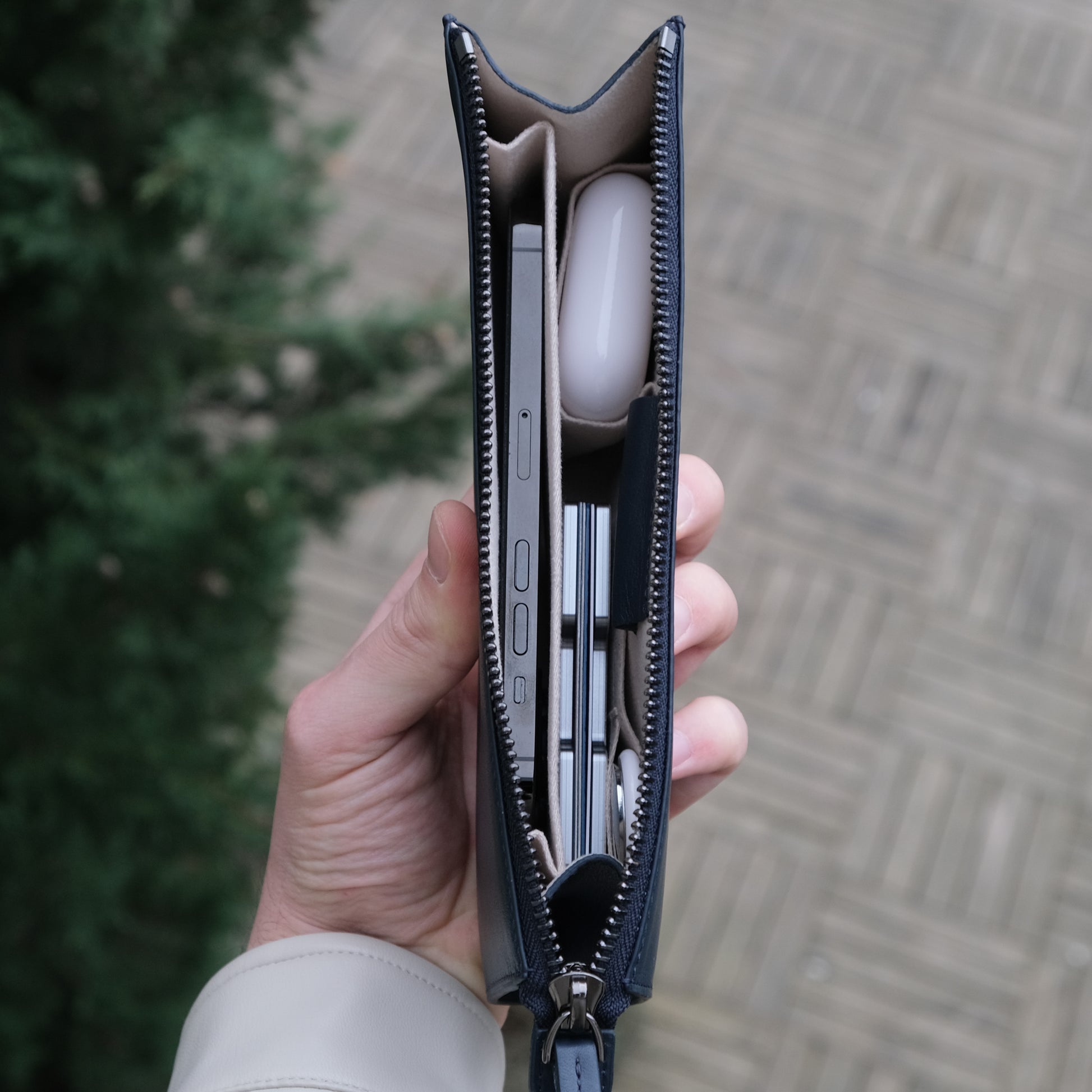 Essentials Bag- Navy